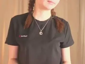 MoriahDroz  live sex cam