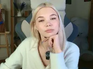 YiBalicki  live sex cam