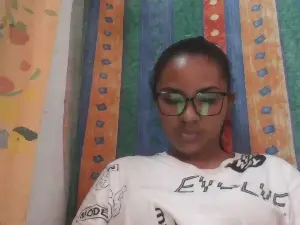Talie5  live sex cam