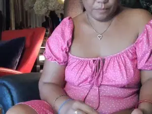 Hornygirl161  live sex cam