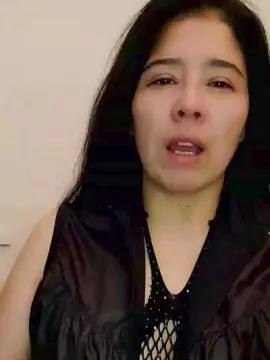 Yumix19  live sex cam