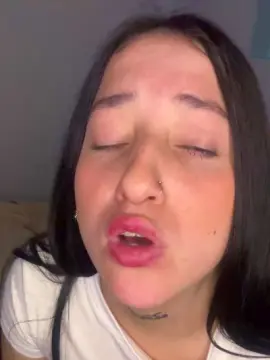 Tublanquita24  live sex cam