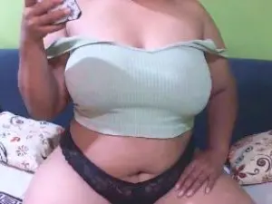 RoutahSexy  live sex cam