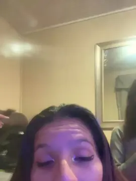 Yulli  live sex cam