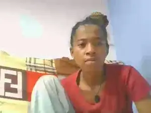Charlinah  live sex cam