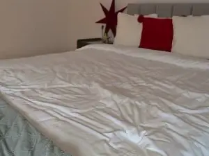 EllaTwinkle  live sex cam