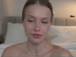 EllaTwinkle  live sex cam