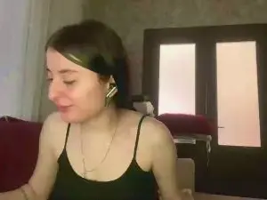 ShelleyHolness  live sex cam