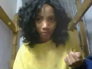 Brinda44  live sex cam