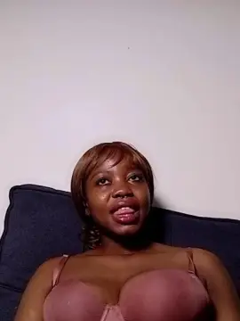VibingWithVee  live sex cam