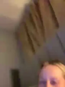 Whiteyyy1  live sex cam
