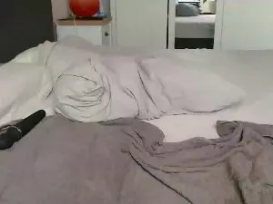 Margot82  live sex cam