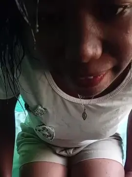 Fitiantsoa  live sex cam