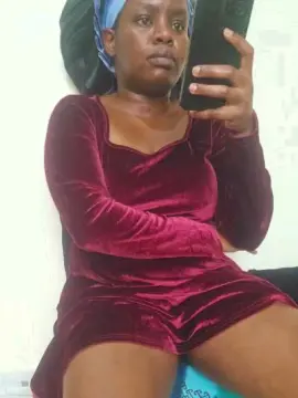 Innocent_slut  live sex cam