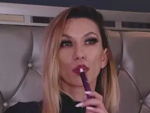 MayaHales  live sex cam