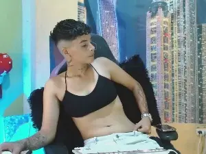 Aron739  live sex cam