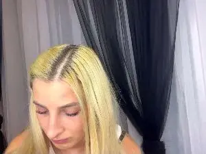WeiBottenfield  live sex cam