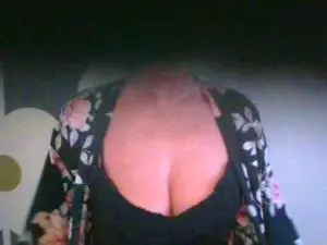 Moki2Love  live sex cam