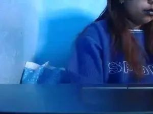 Carmelle2  live sex cam