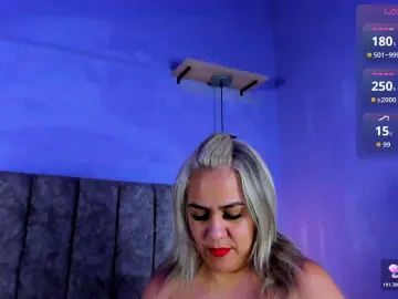 LucyGoddes  live sex cam