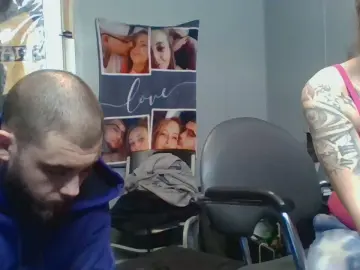 Rivvyrozo  live sex cam