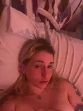 Brunita  live sex cam