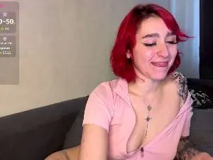 MonaTrisch  live sex cam