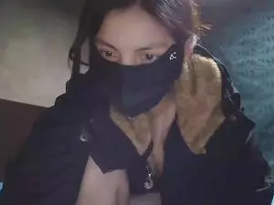 Tapluna3  live sex cam