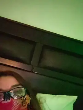 Karamelo11  live sex cam