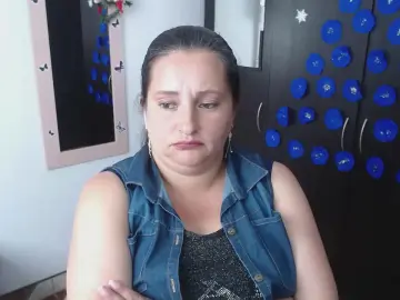 Cristaljonnes_  live sex cam