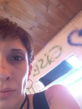 Larwin  live sex cam