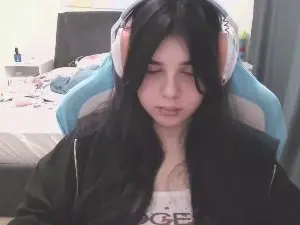 BambiTison  live sex cam