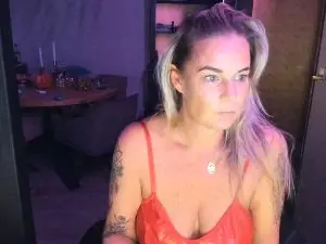 MrsAurora  live sex cam