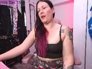 Gennyrock  live sex cam