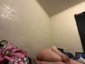 Sxxyee  live sex cam