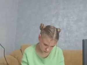 LavonneAtwell  live sex cam