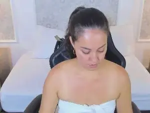 Victoria_vallmo  live sex cam