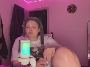 GennieBonnell  live sex cam