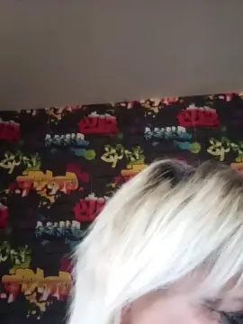 Melfifi46  live sex cam