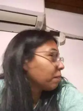 Nahiu  live sex cam