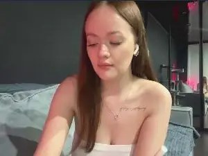 SierraSmelcer  live sex cam