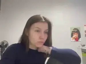 KerriOrtmann  live sex cam