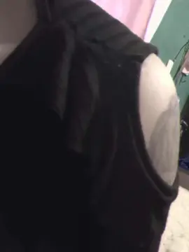 Agusssss_xxx  live sex cam