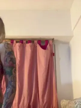 Hannah224  live sex cam