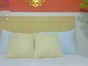 Lili_cardenas_  live sex cam