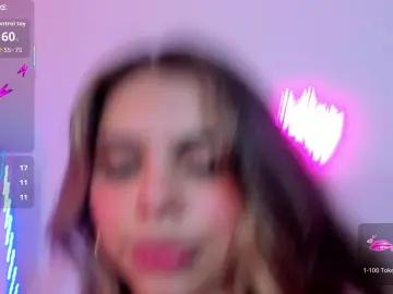 Crisbellopez  live sex cam