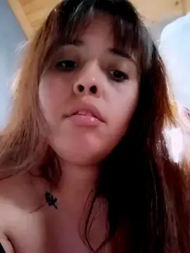 Ninfobebitatre  live sex cam