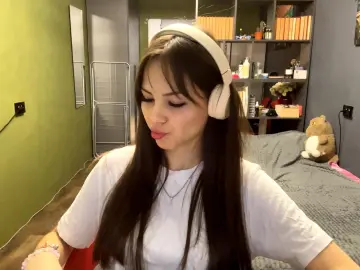 AraVanderwal  live sex cam