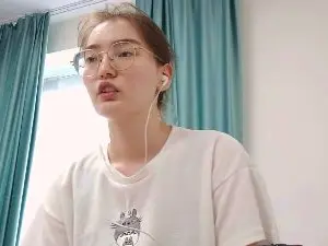 BennieDagis  live sex cam