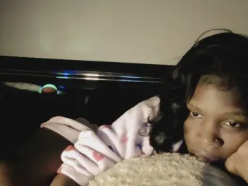 Darkwinter3  live sex cam